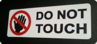do not touch nicht anfassen sticker aufkleber